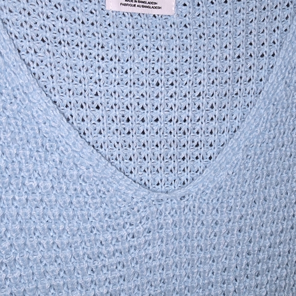 Ardene Sky Blue V-Neck Sweater - Picture 1 of 4